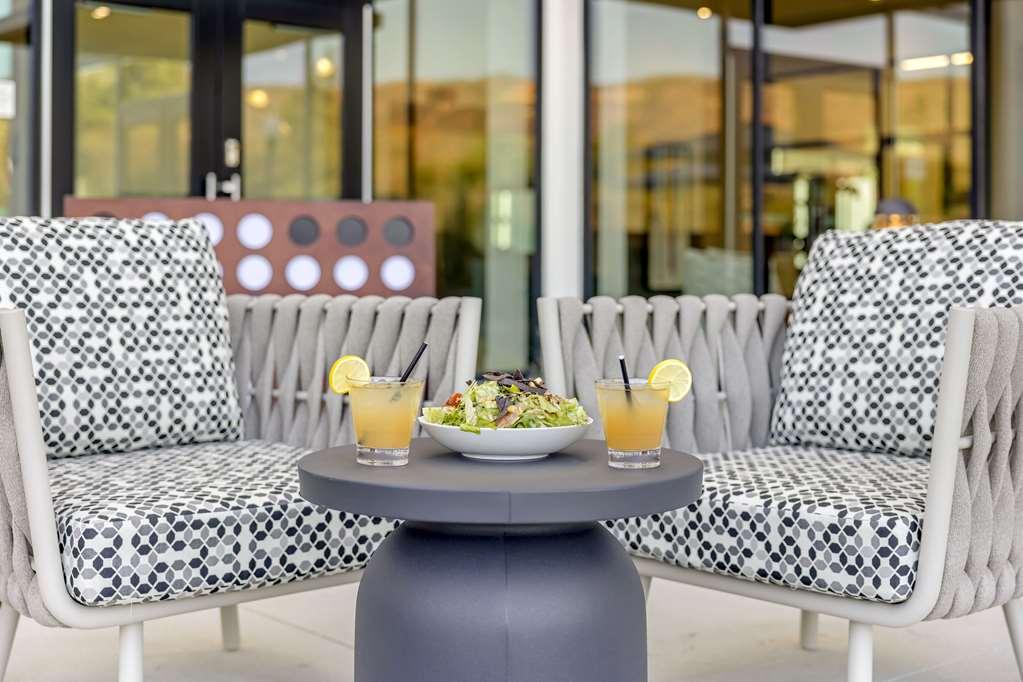 Cambria Hotel Burbank Airport Facilidades foto